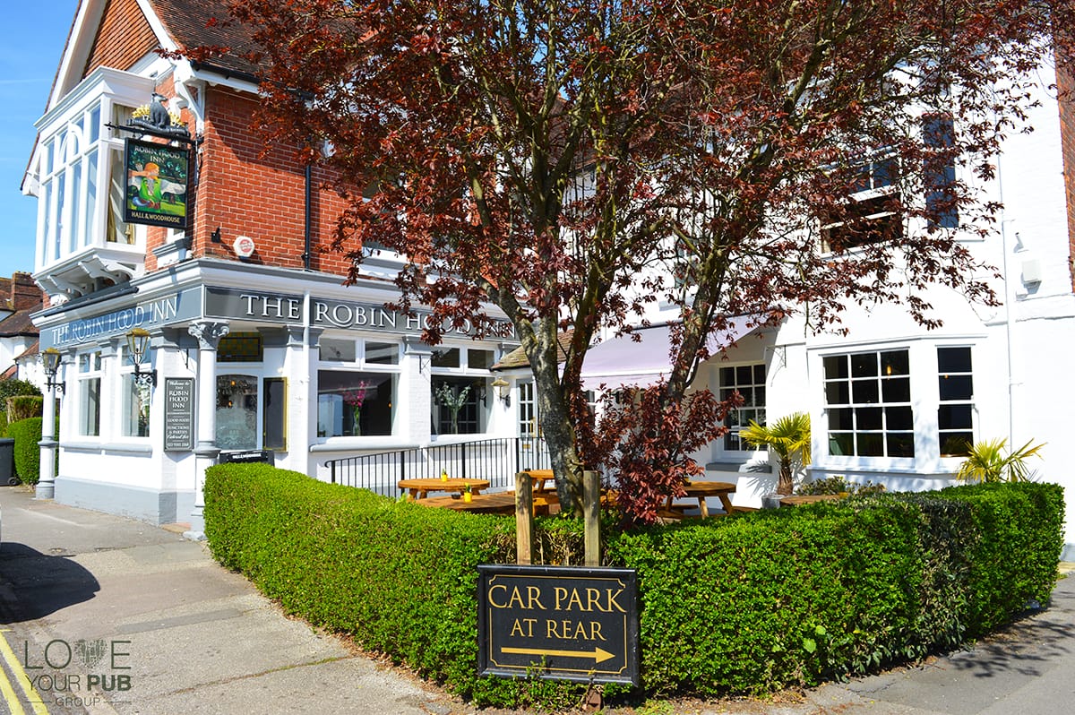 Village Pubs In Hampshire - The Robin Hood Inn Rowlands Castle