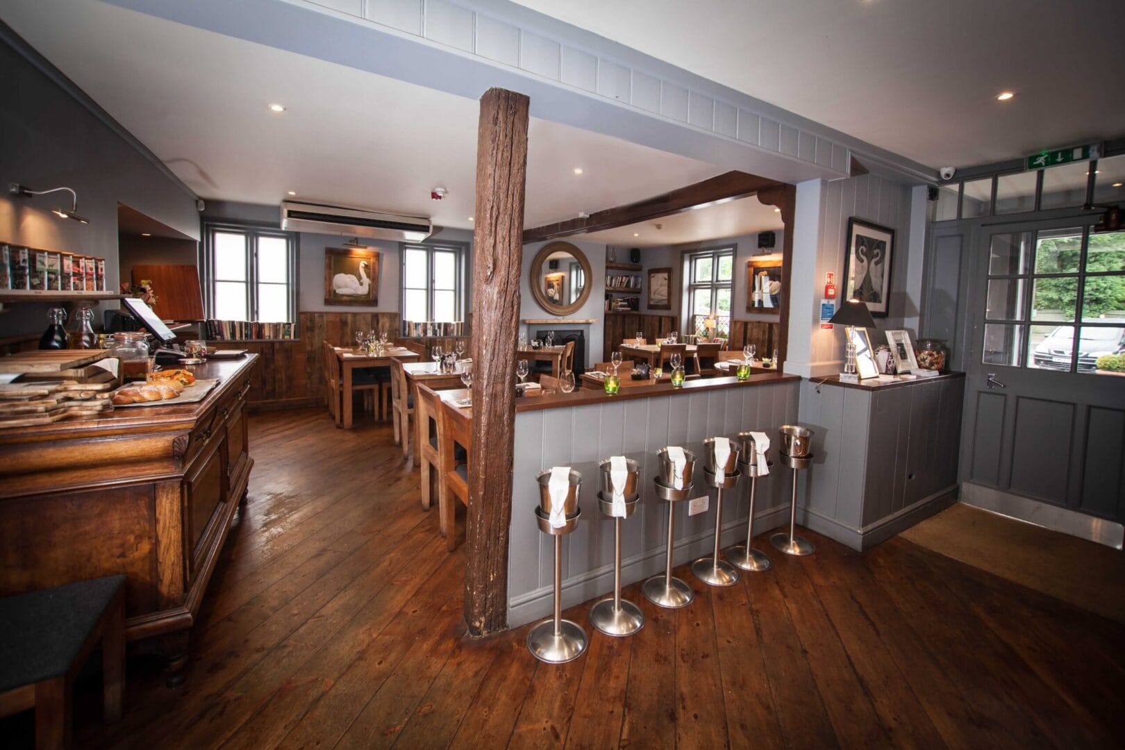 Pubs In Surrey For Valentines - The Swan Inn Chiddingfold