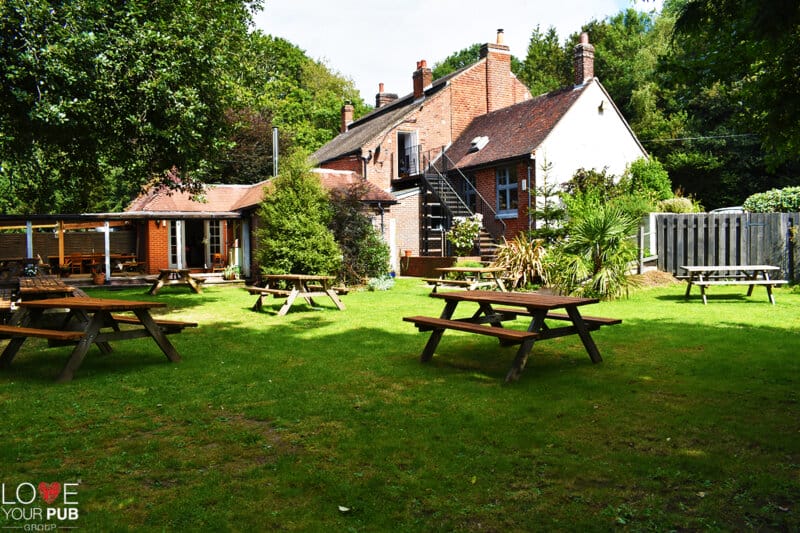 Pub Offers In Hampshire the roebuck wickham