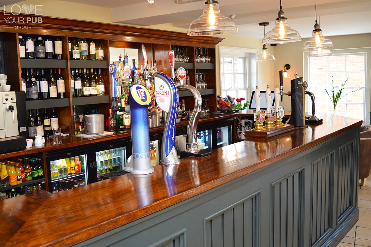 Hampshire Pubs For Christmas - The Robin Hood Rowlands Castle