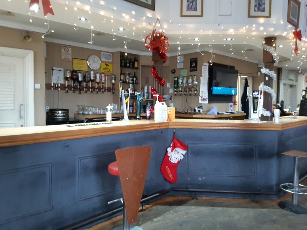Cleddans Bar, Clydebank