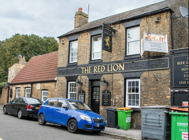 the Red Lion ( Dover)