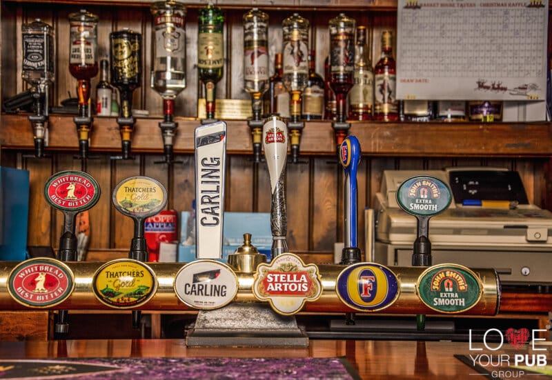 Pubs With Free Pool In Gosport - Grab A Cue At The Market House Tavern !