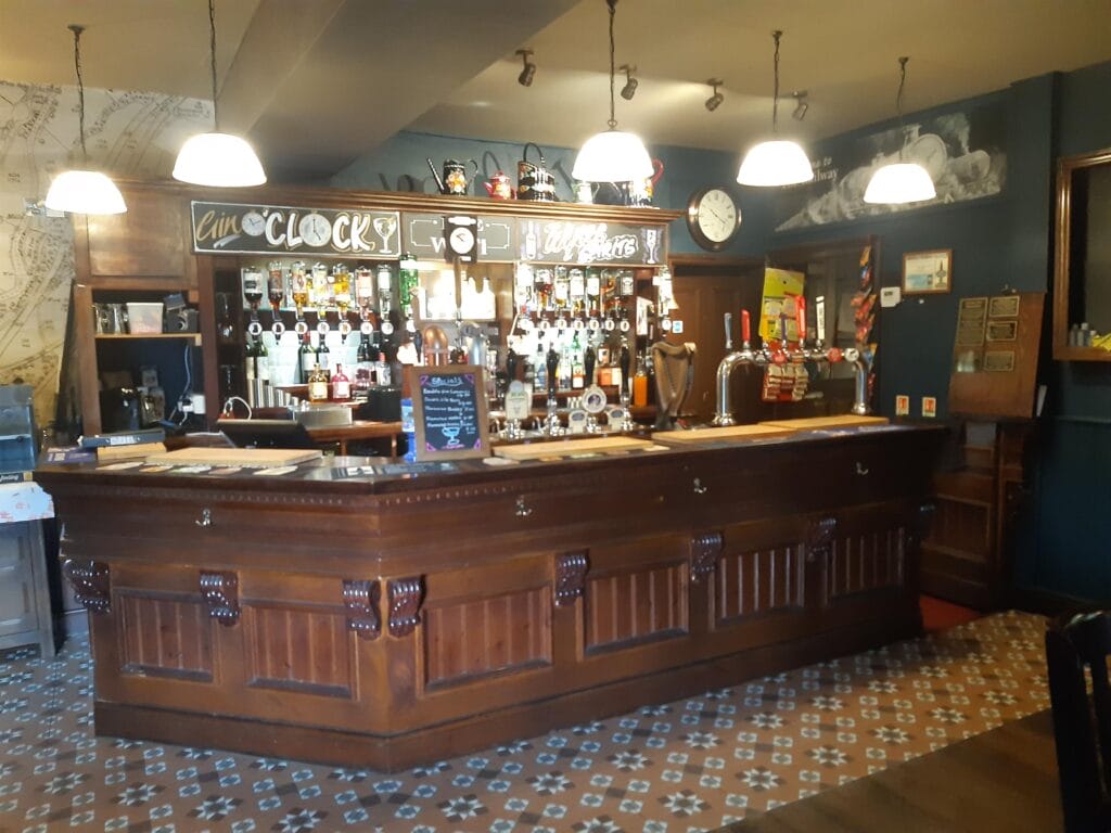 Pubs To Let In Marsden – Run The Railway !