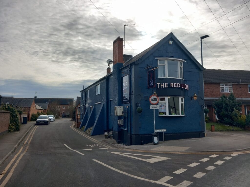 Let A Pub In Barwell – Run The Red Lion !