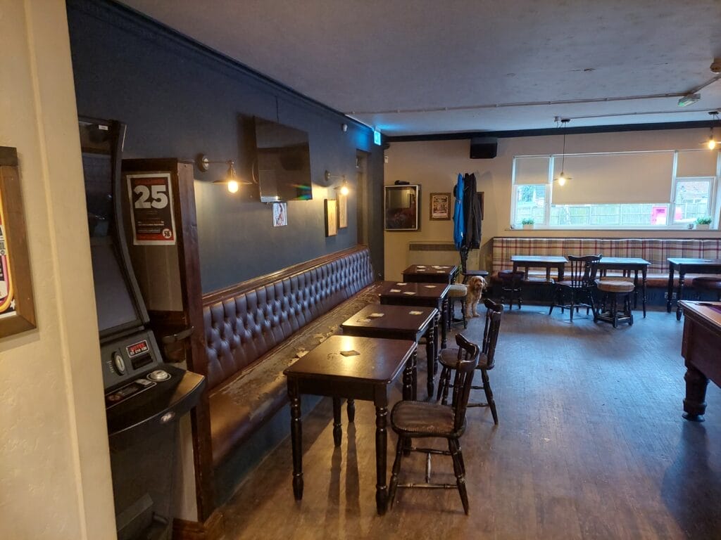 Pub Tenancy In Mansfield - The Parkhall Tavern Is Available !