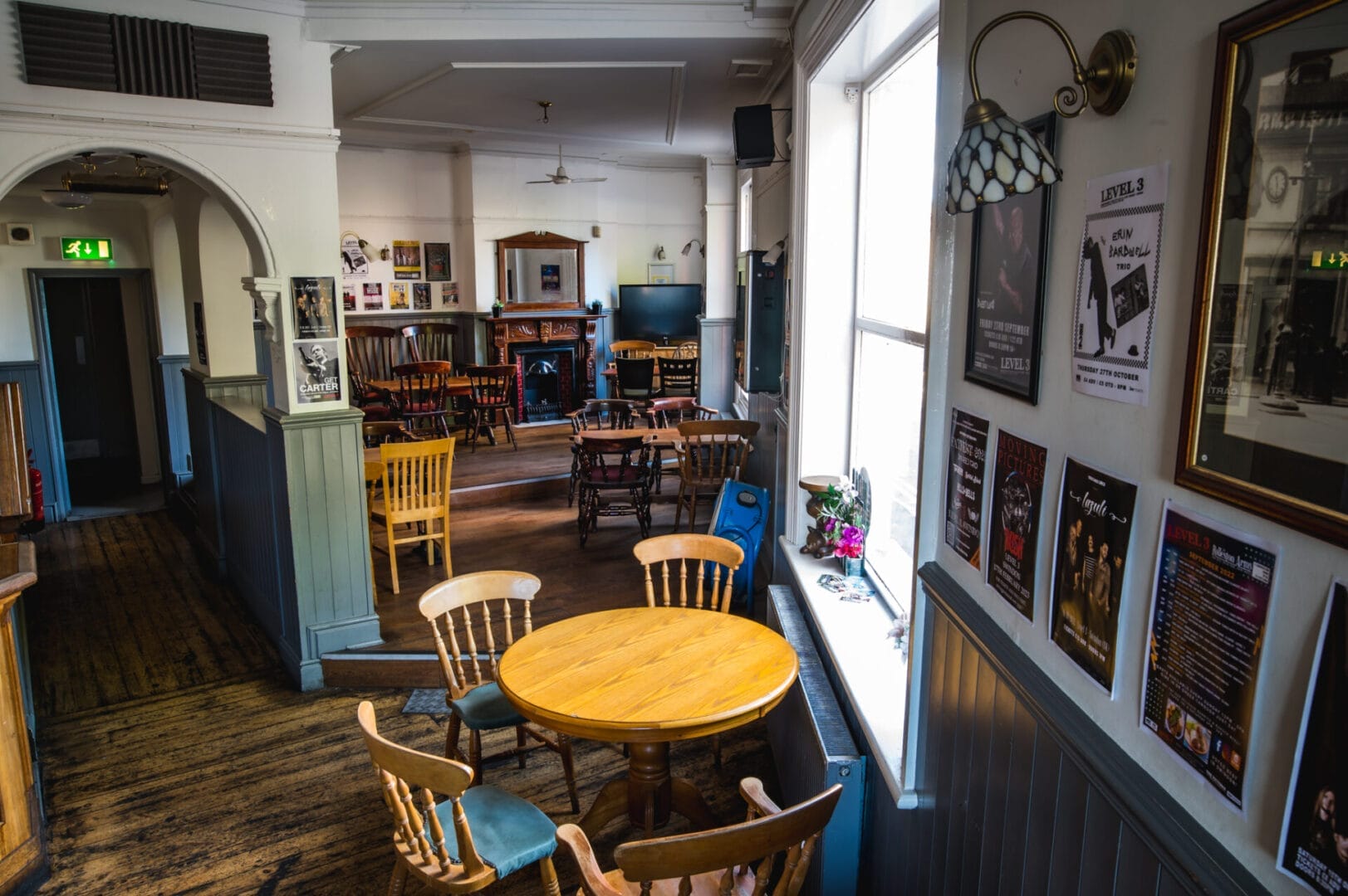 Lease A Pub In Swindon – The Rolleston Arms Is Available !