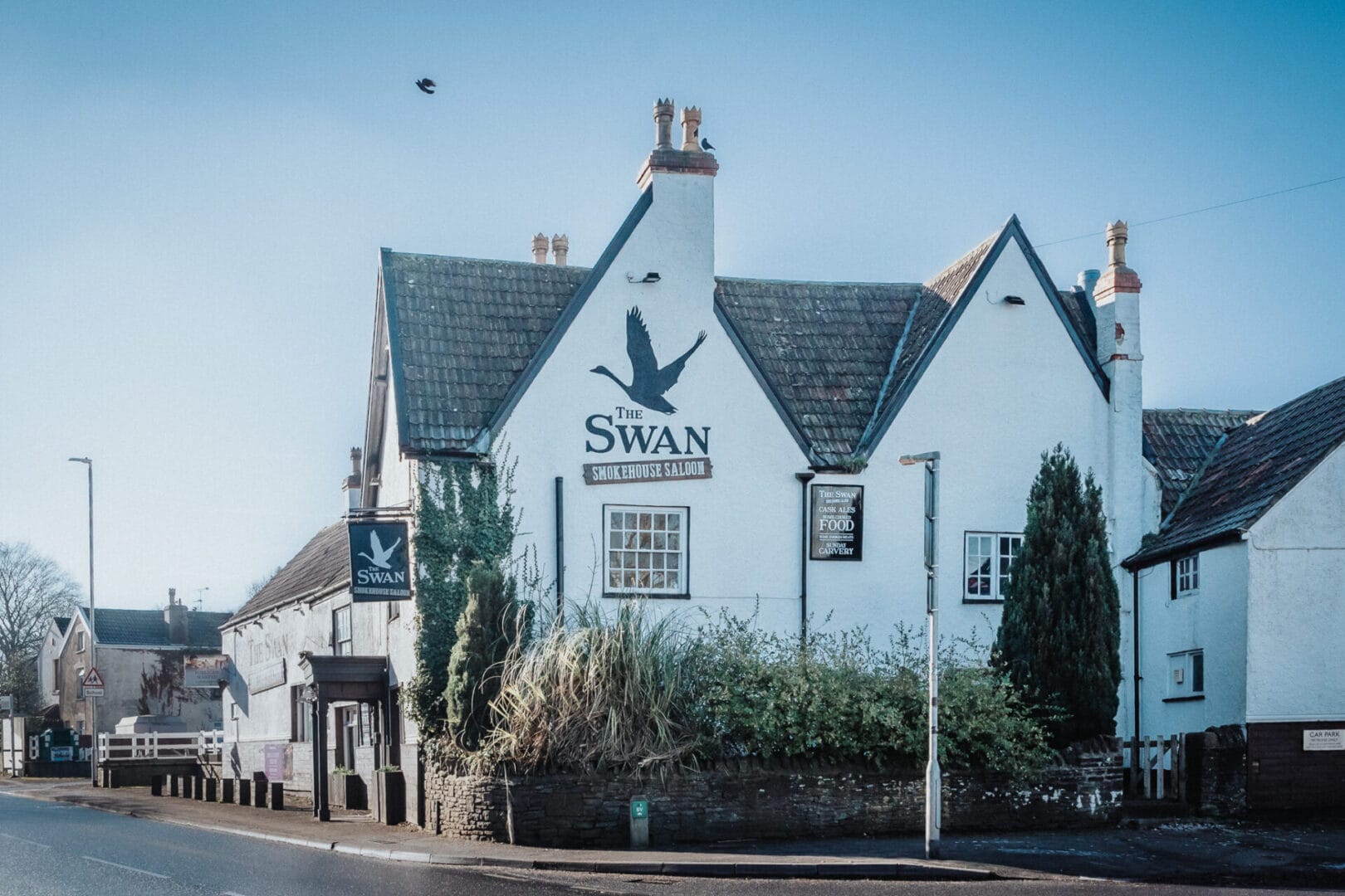 Lease A Pub In Winterbourne – Run The Swan !