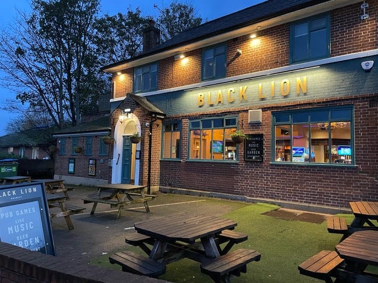 Pubs To Let In Leeds – The Black Lion Is Available !