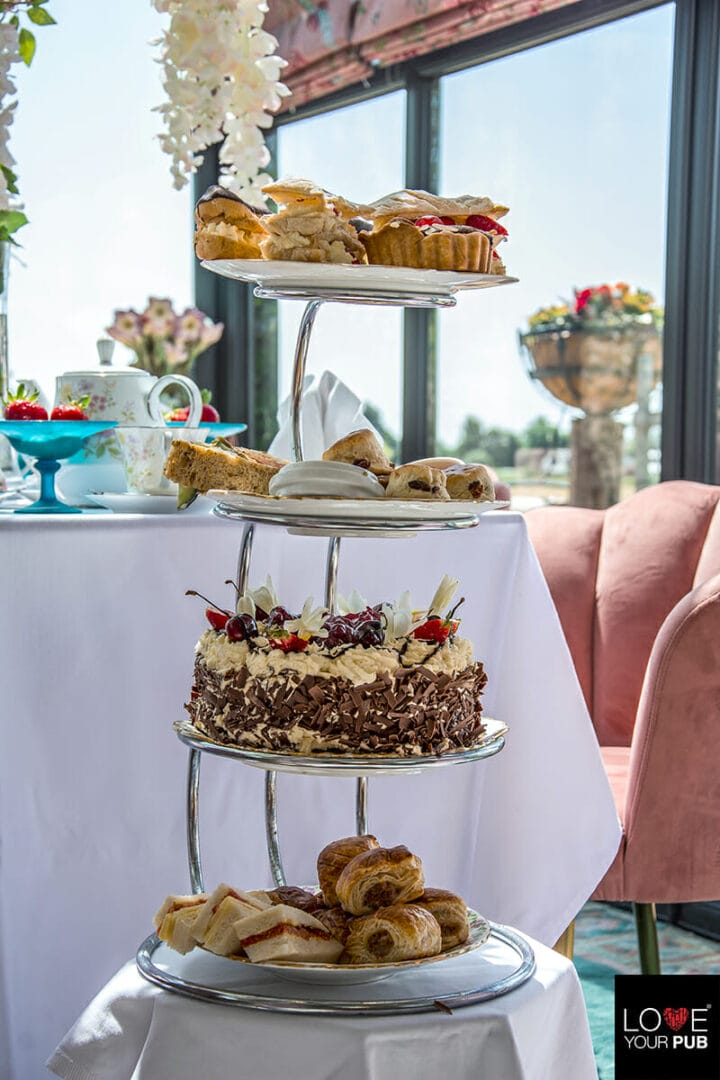 Venues For Mothers Day In Emsworth - Treat Her To Afternoon Tea At Varr House !