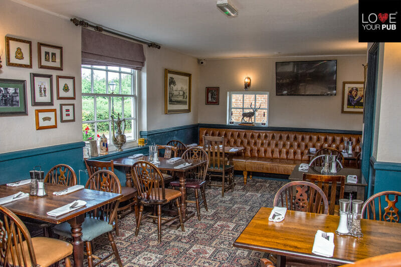 Pubs For Valentines Day In Hampshire - Food And Fizz At The Red Lion Southwick !