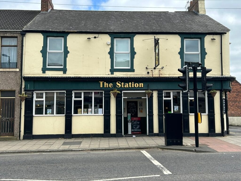 Pubs To Lease In Langley Moor - Run The Station !