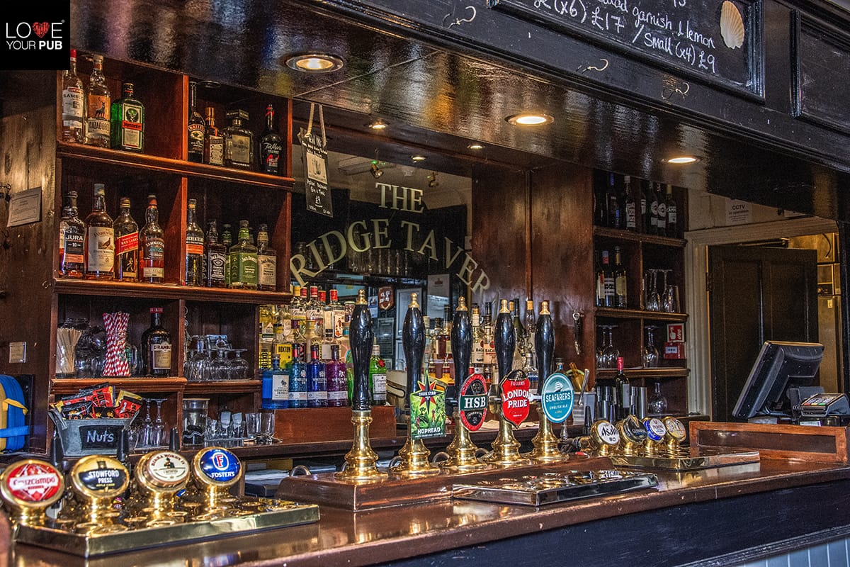 Pubs With Food Offers In Old Portsmouth - Head To The Bridge Tavern !