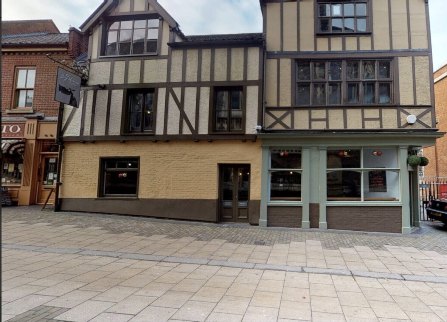 Pubs To Let In Norwich – The Dog House Is Available !