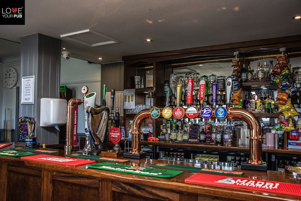 Pubs Showing The Rugby In Waterlooville - Watch All The Action At The Falcon !