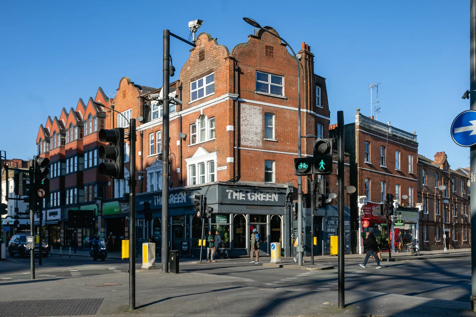 Retail Pub Agreements In Greater London - The Green Shepherds Bush Is Available !