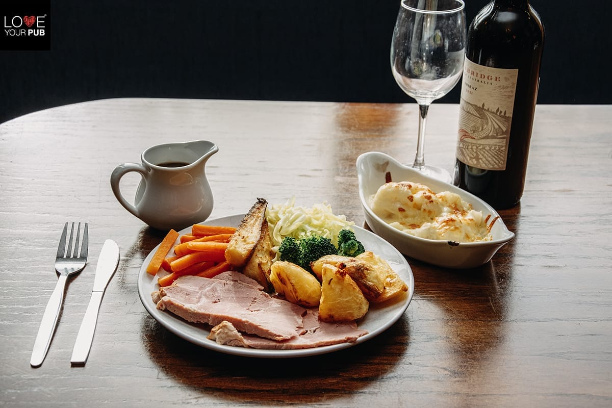 Pubs For Sunday Lunch In Portsmouth - Mouthwatering Roasts At The Ship & Castle !