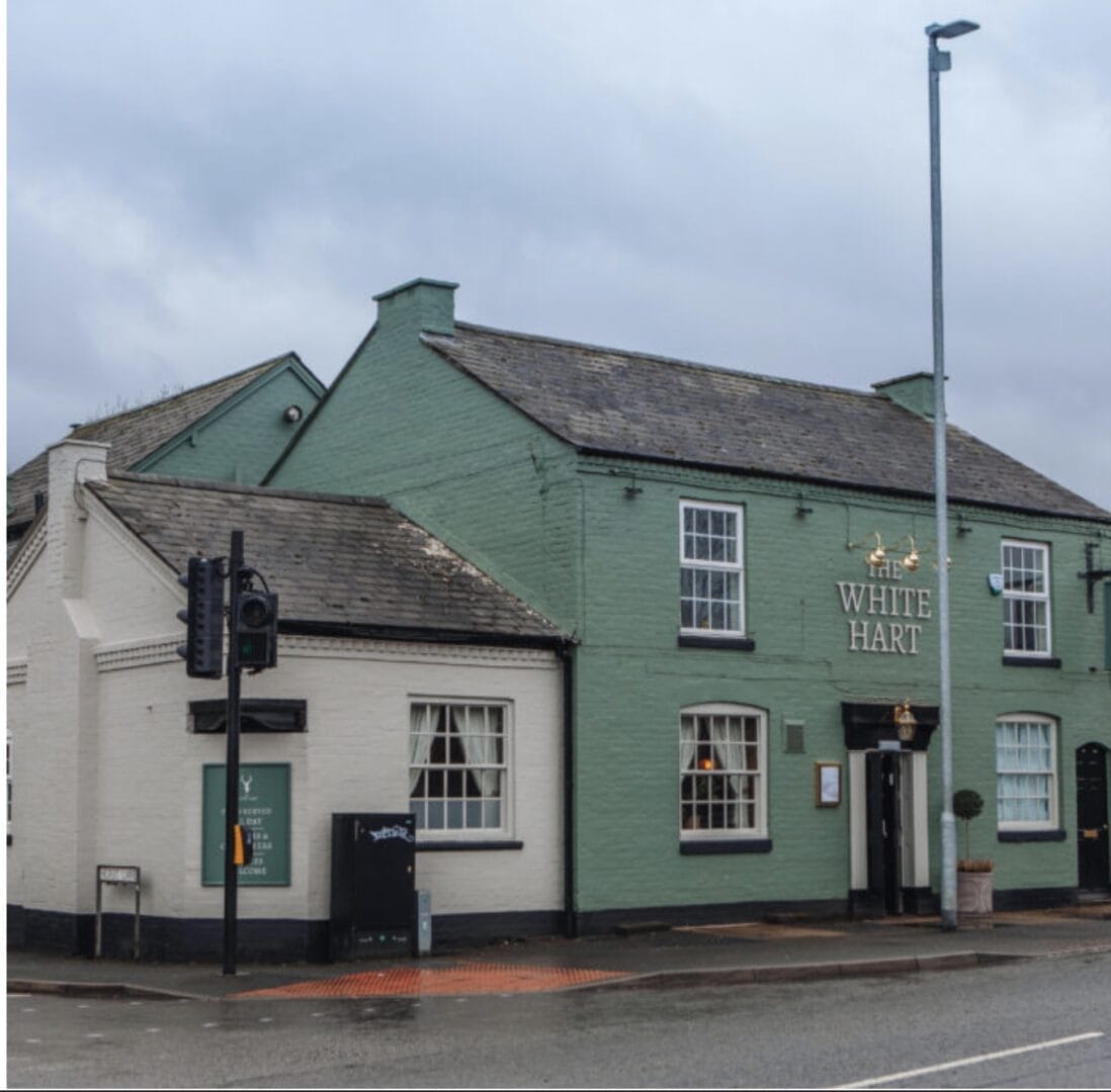 Management Partnership Pubs In Worcester – Run The White Hart !