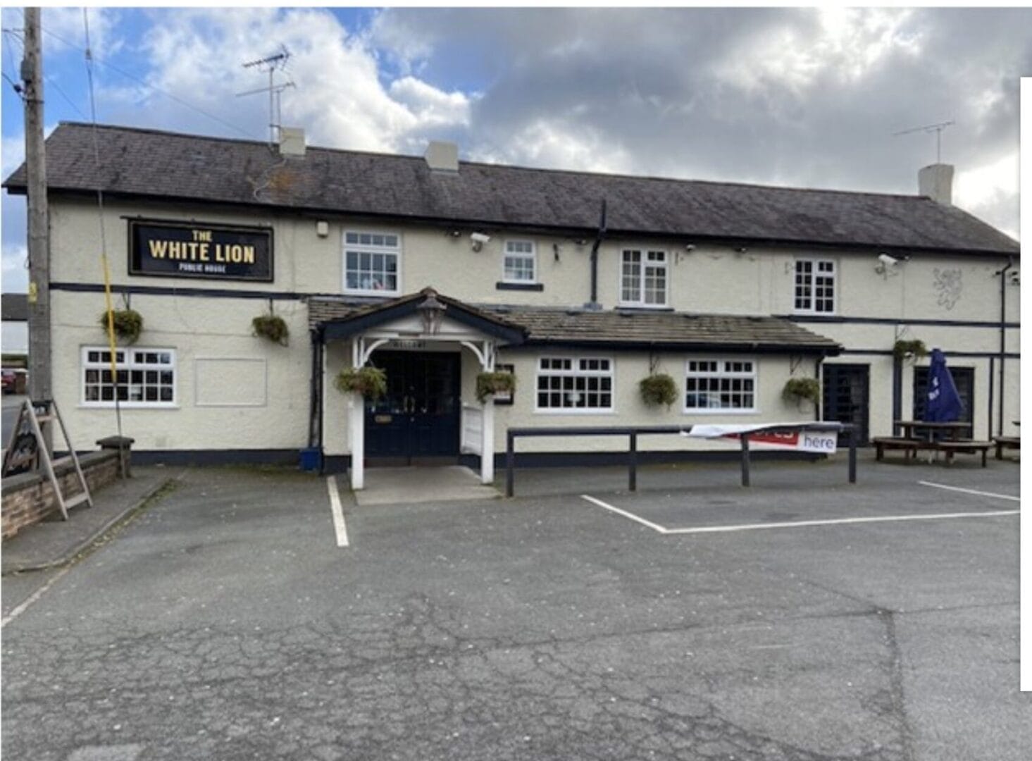 Management Partnership Pubs In Buckley - Run The White Lion !