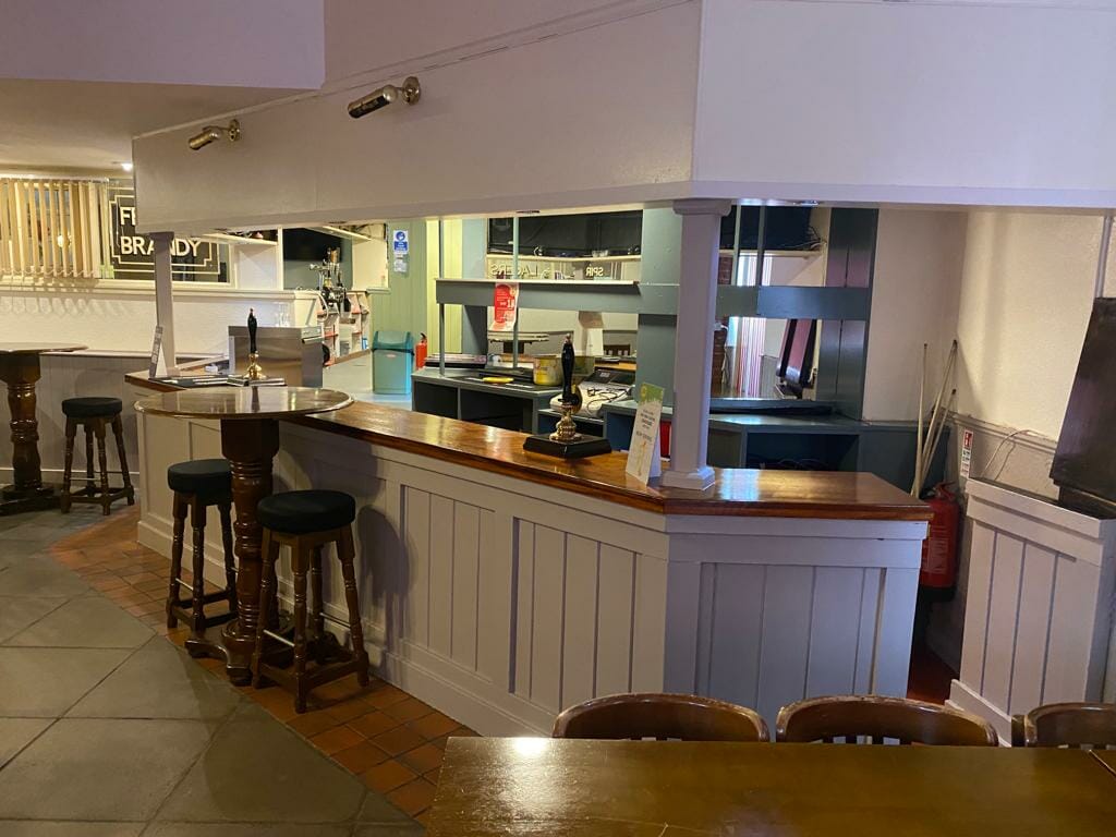 Lease A Pub In Daventry – Run Pike & Eel !