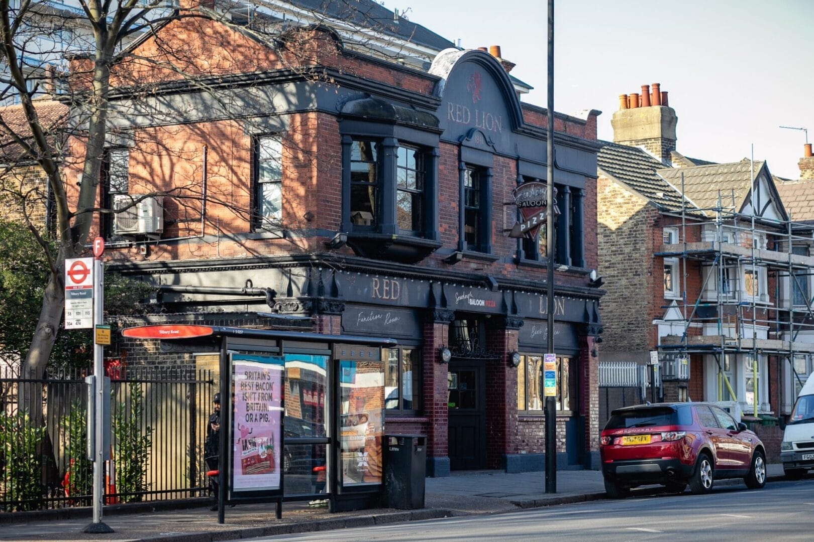 Let A Pub In East Ham – Run The Red Lion !