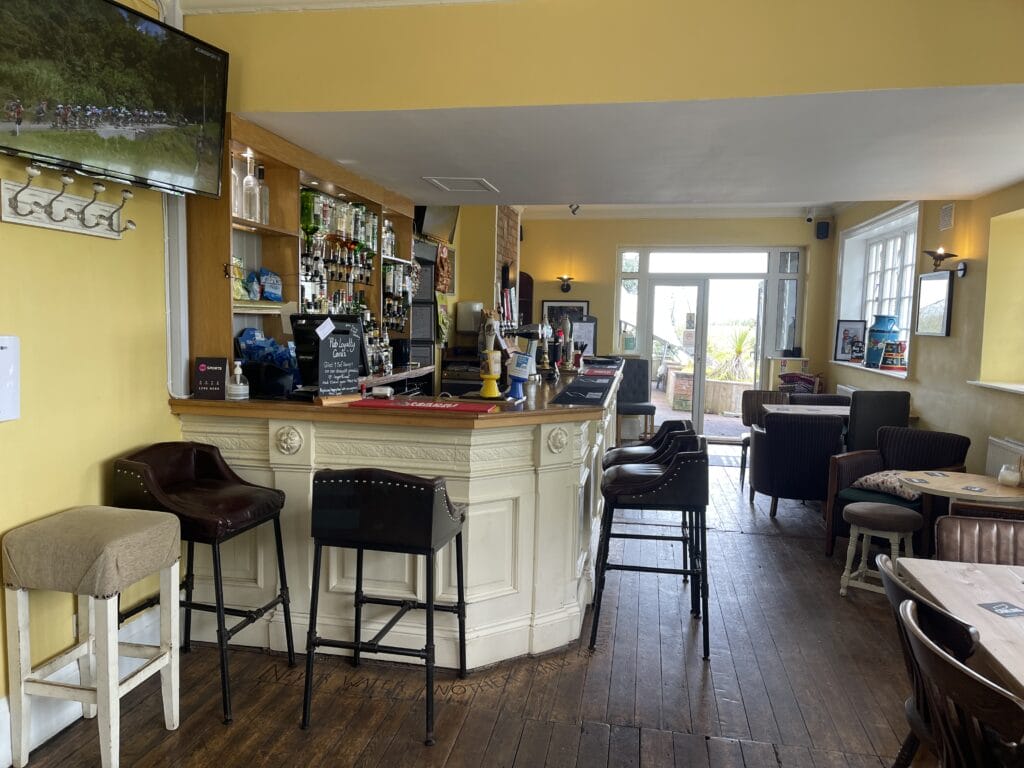 Lease A Pub In Foxton – The Black Horse Is Available !