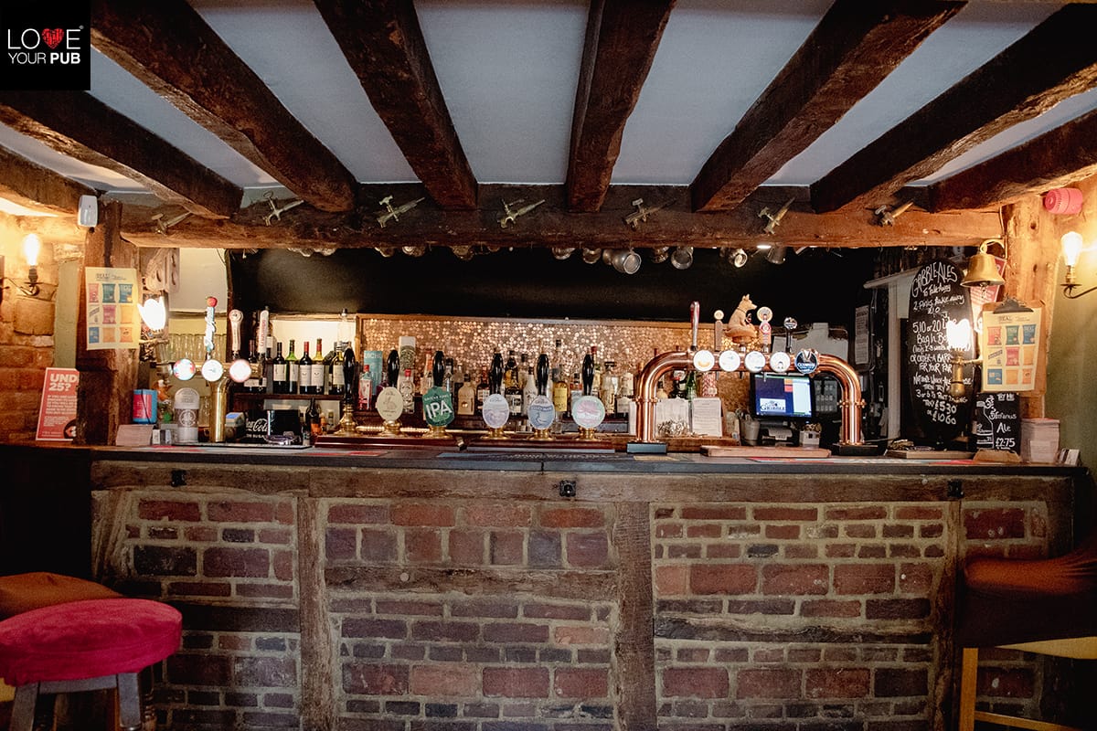 Best Pubs With Food In West Sussex - Head Over To The Gribble Inn !