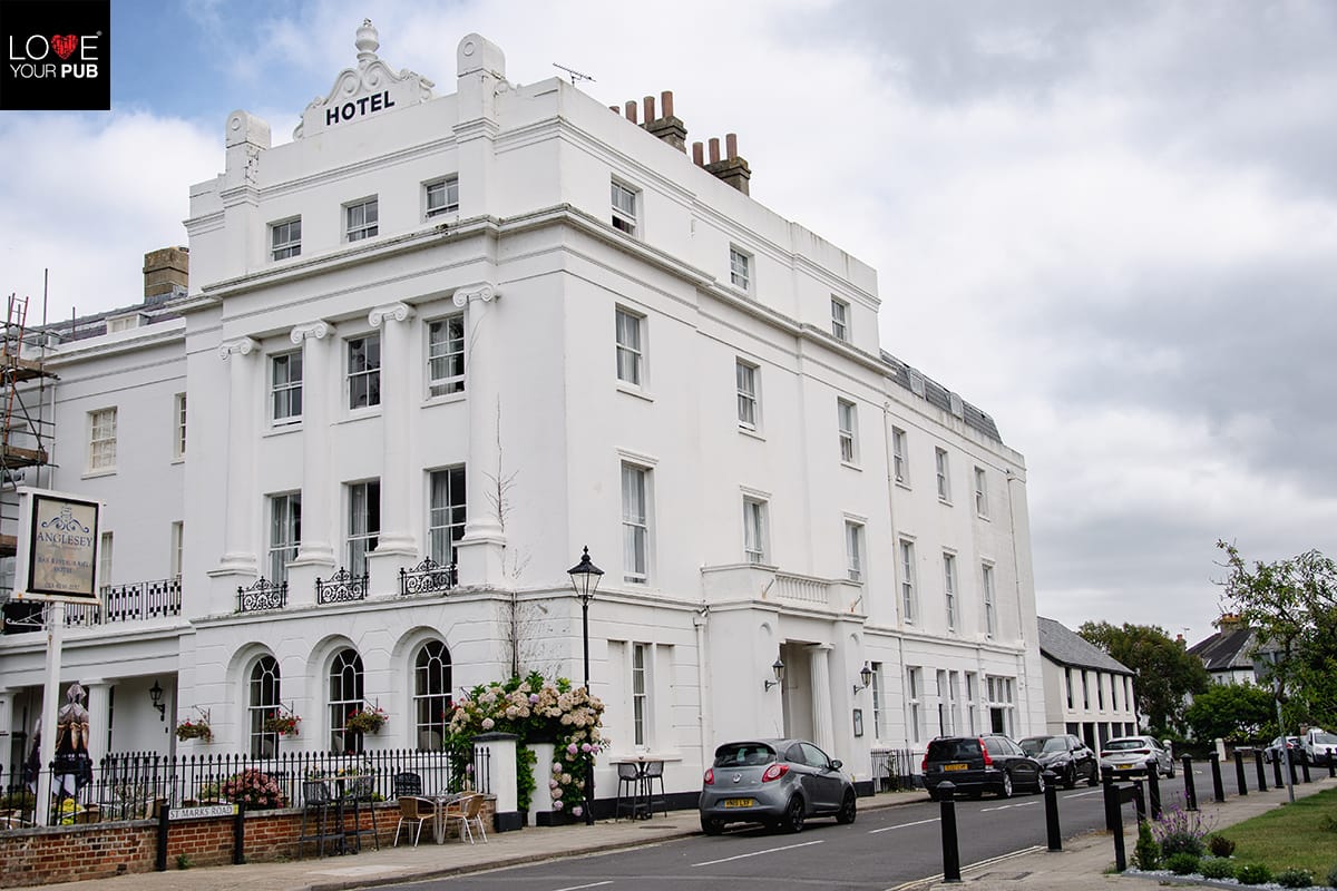 The Anglesey Hotel Gosport24