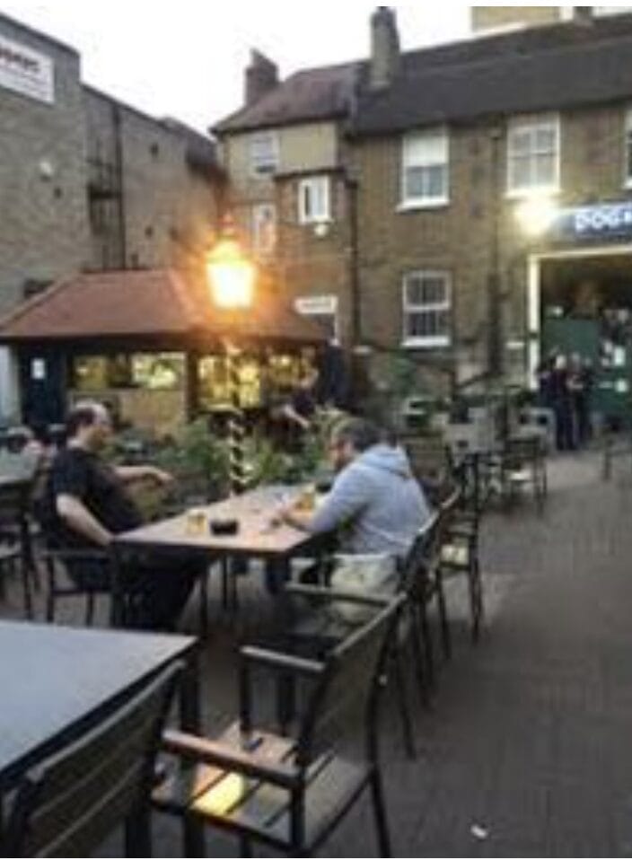 Management Partnership Pubs In Croydon - The Dog & Bull Is Available !