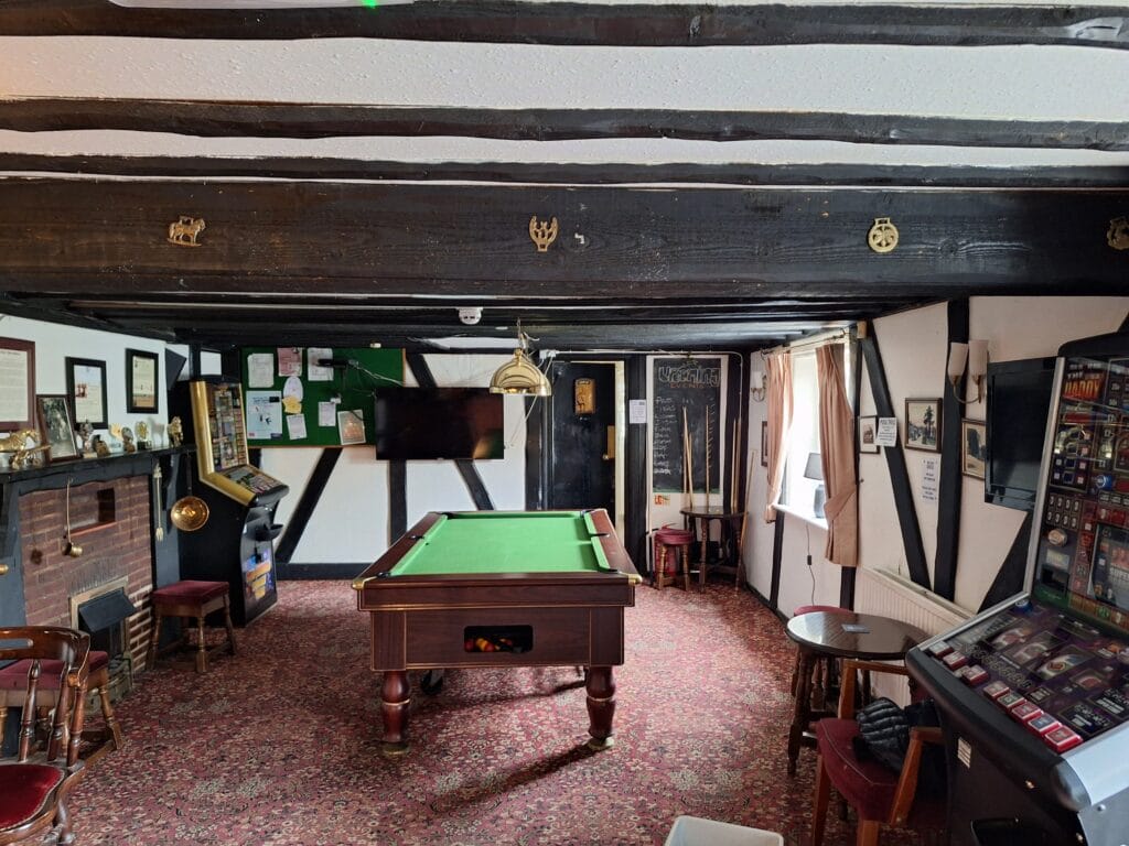 Pub Tenancy In Deal – Run The Three Horseshoes !