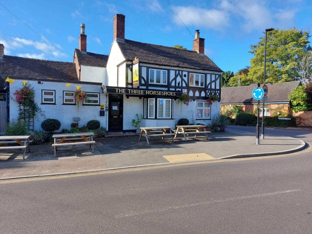 Three Horseshoes